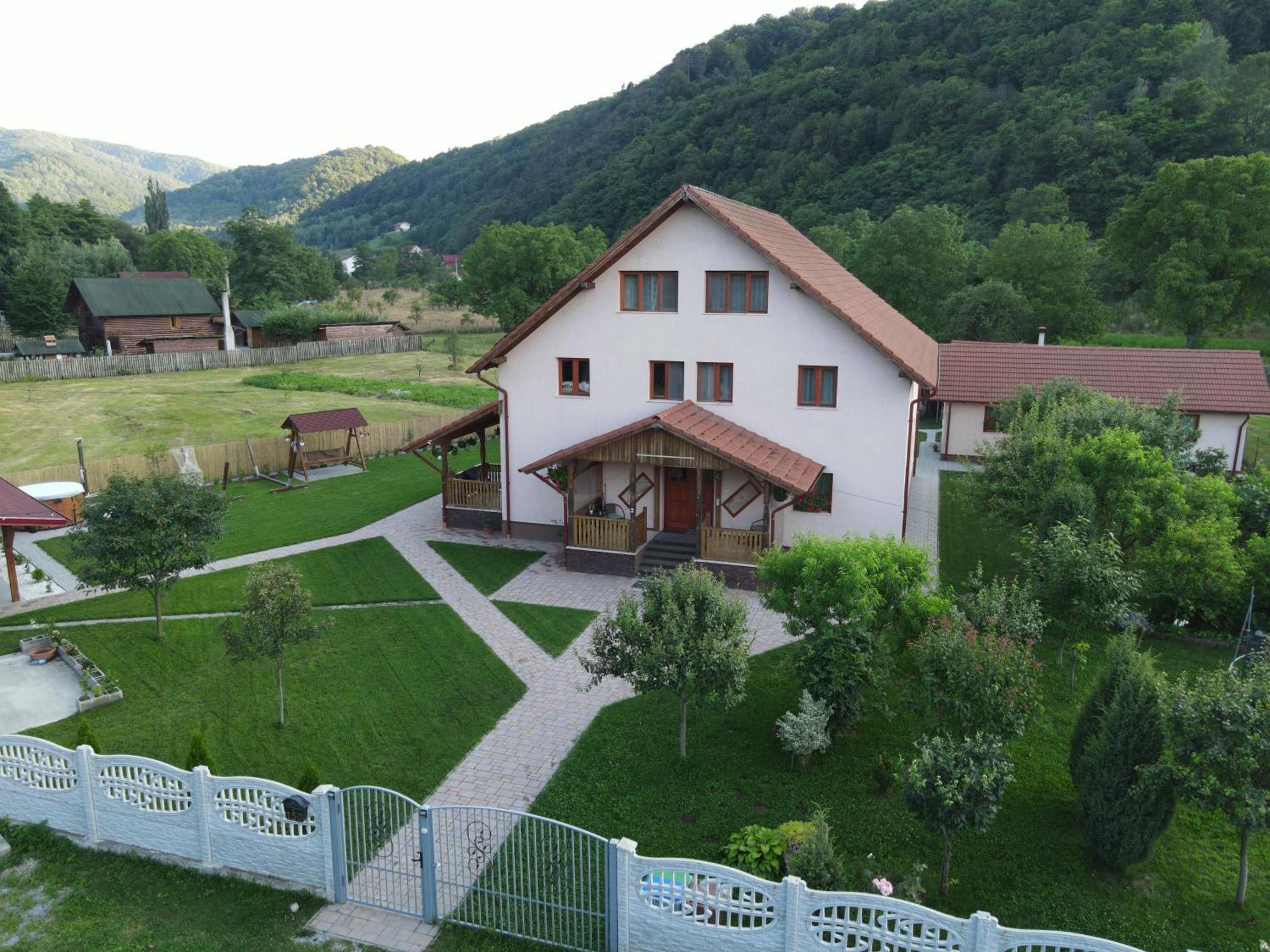 Apartamento Casa Cecilia Costeşti Exterior foto