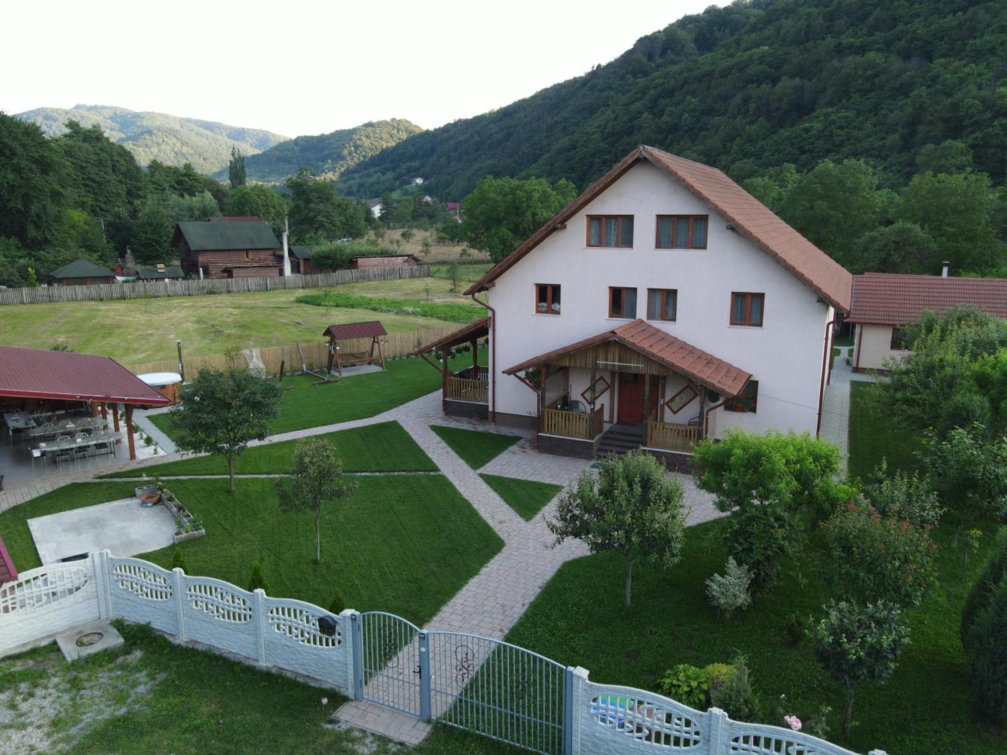 Apartamento Casa Cecilia Costeşti Exterior foto