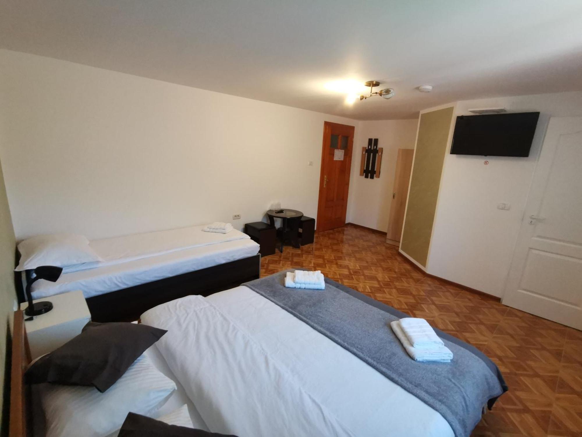 Apartamento Casa Cecilia Costeşti Exterior foto