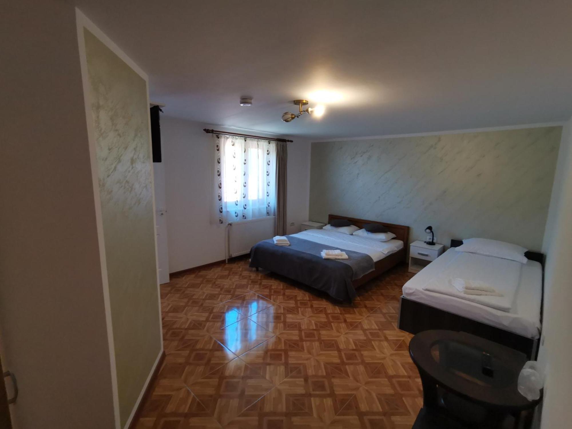 Apartamento Casa Cecilia Costeşti Exterior foto