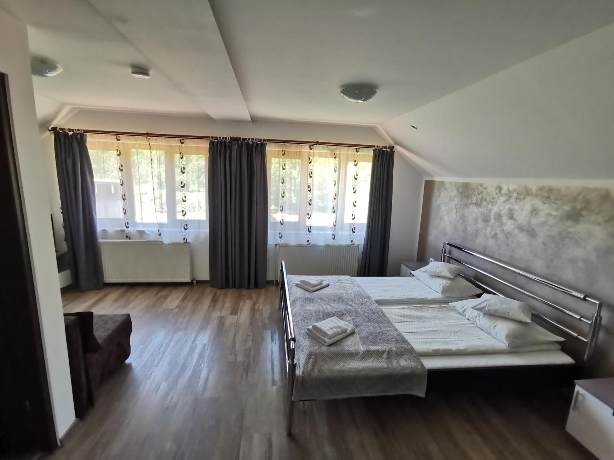 Apartamento Casa Cecilia Costeşti Exterior foto